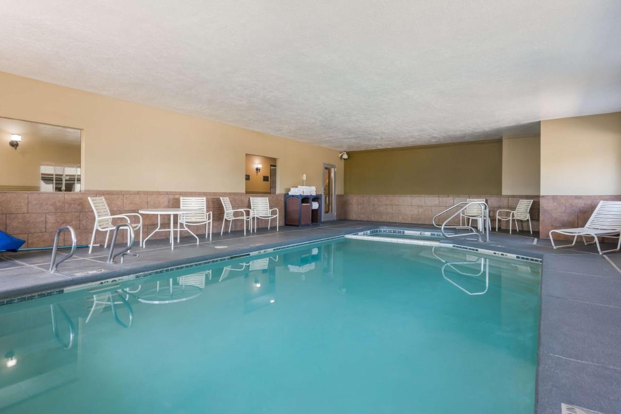 Western Hotel 3*